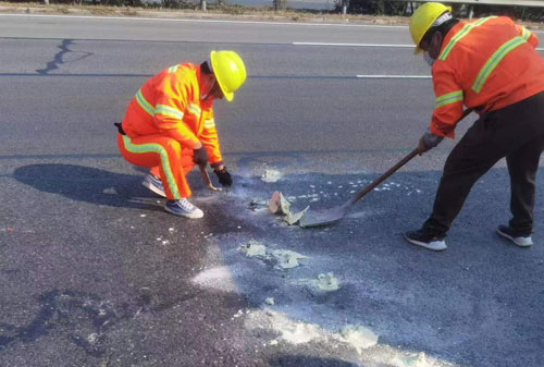 安顺公路下沉注浆加固